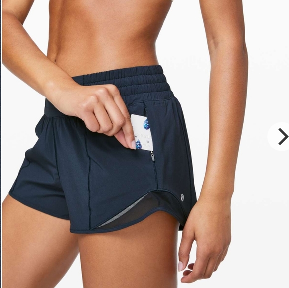 lululemon athletica Pants - Lululemon Hottie Hot Short II 2.5" Navy